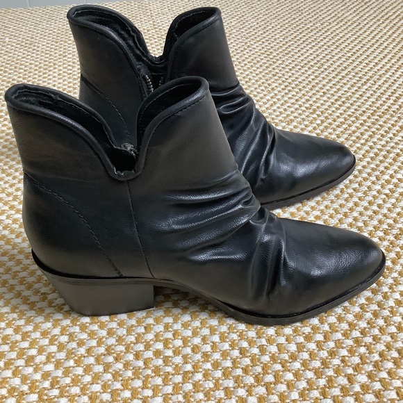 Baretraps ankle boots sernity black boots size 7 NWT - Picture 1 of 10